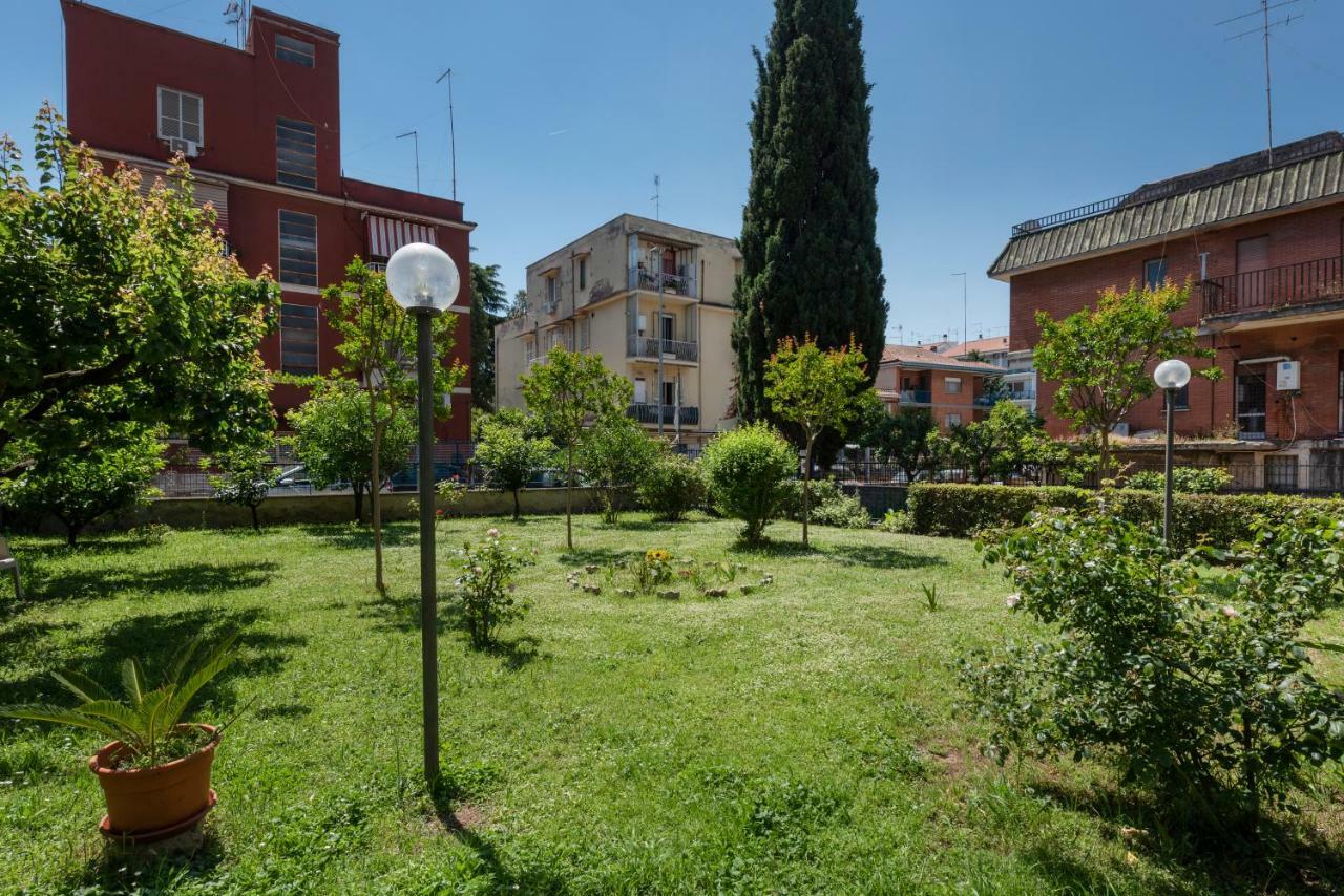 Shabby Chic Flat Monte Mario Apartment Rome Bagian luar foto